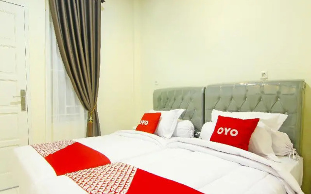 Oyo 90978 Khalifi Guesthouse Syariah