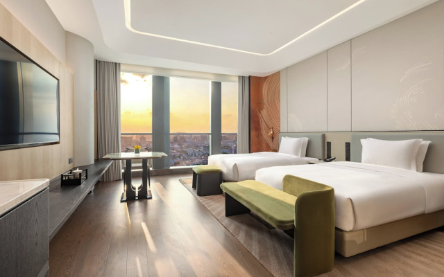 HUALUXE Zhongshan City Center