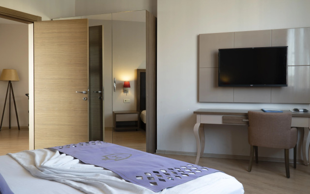 Ladies Beach Suit Otel