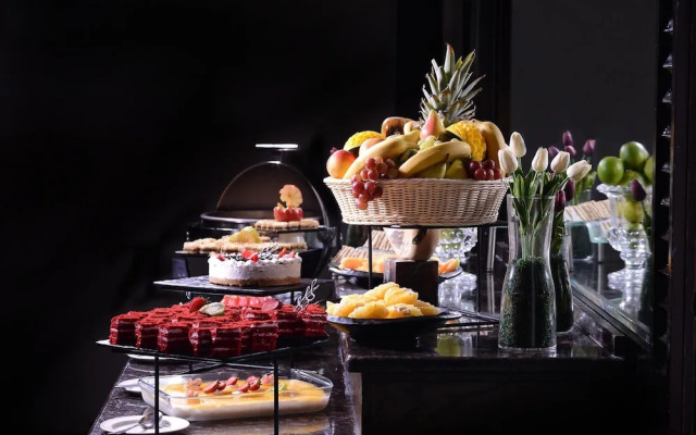 Ramada Hotel & Suites Amman