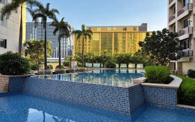 Extremeli Suites Manila powered by Cocotel
