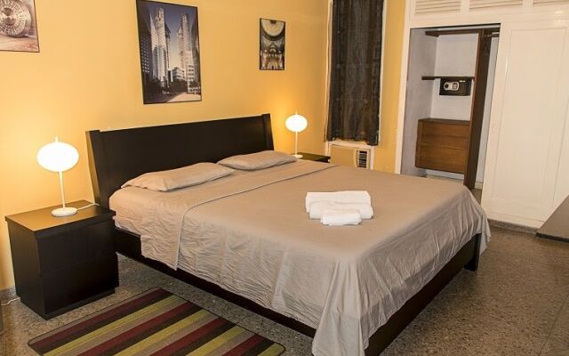 Aparthotel Ada
