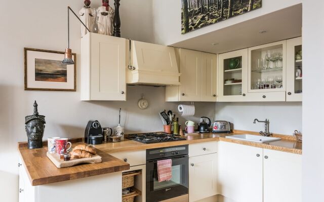 Distinctive Kensington 1-bed flat
