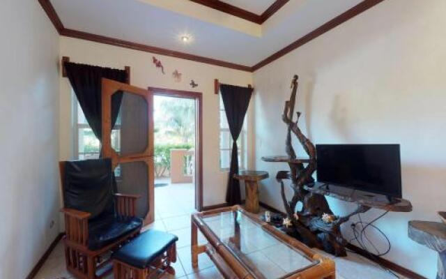 Lake Villas