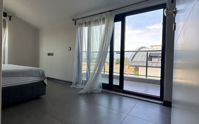 Asya Lara Suite