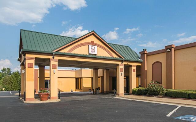 Red Roof Inn Forsyth