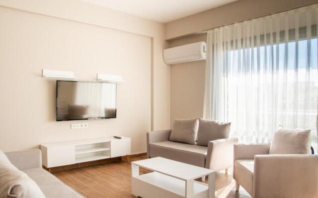 Superb Flat Near Sea With Shared Pool in Cesme