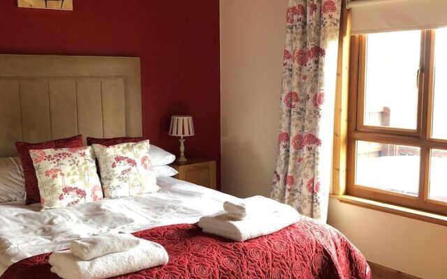 Mountain Ash Lodge