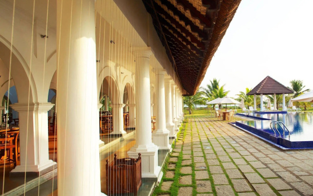Le Pondy Beach & Lake Resort