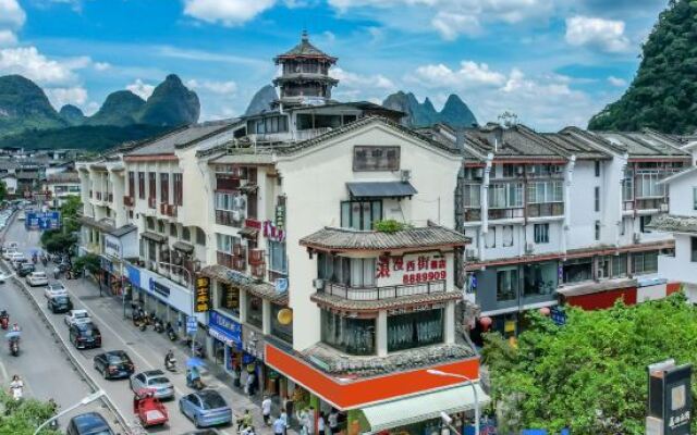 Romantic Xijie Hotel