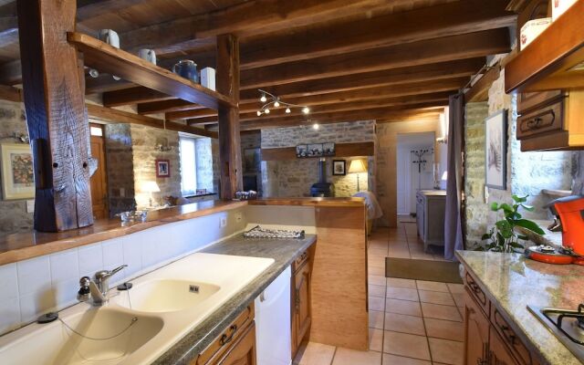 Authentic Holiday Home with Private Swimming Pool And Stunning View in France