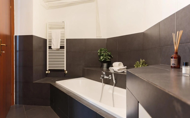 Corso Buenos Aires Apartment