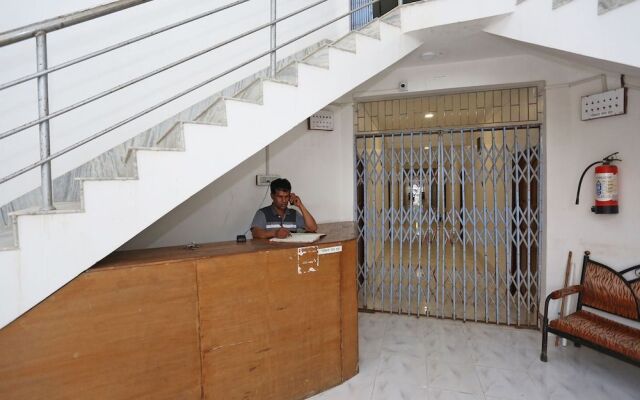 OYO 43270 Ishita Residency