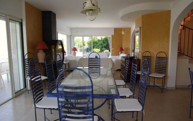 Villa Alamp