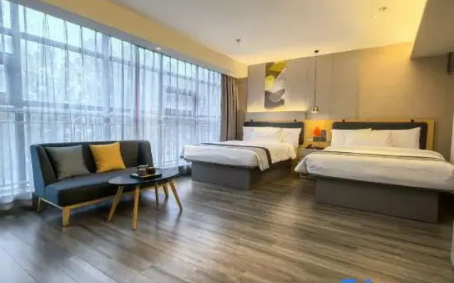 Homeinn Selected Hotel (Linyi Railway Station Square)