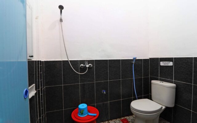 Hotel Rembulan & Karaoke
