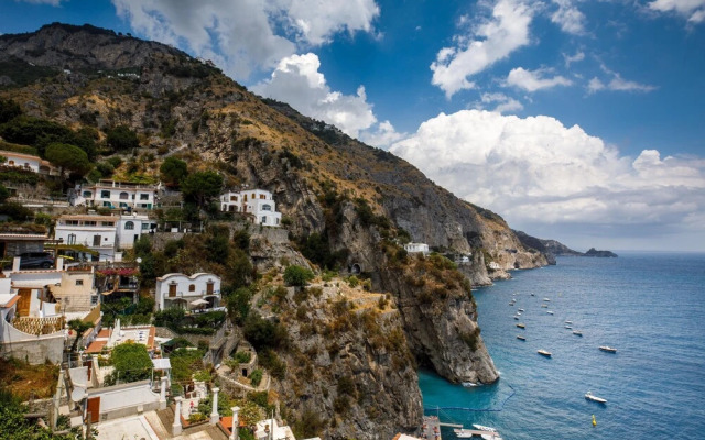 Amalfi Coast Luxury Villa with Swimming Pool