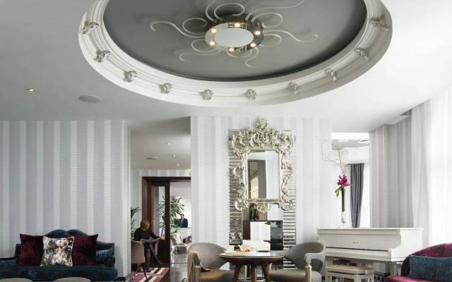 Dylan Hotel