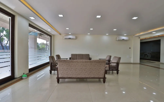 Utkarsh Hotel