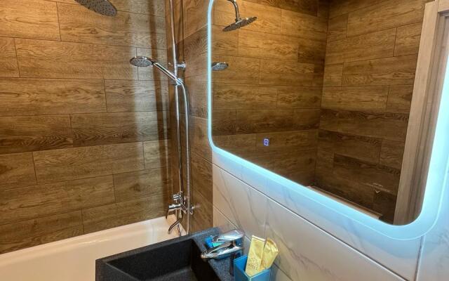 Апартаменты на проспекте Николая Ермакова