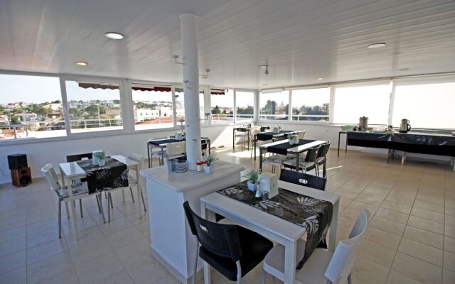 Bonapart Hotel