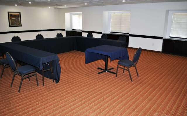 Microtel Inn & Suites by Wyndham Toluca