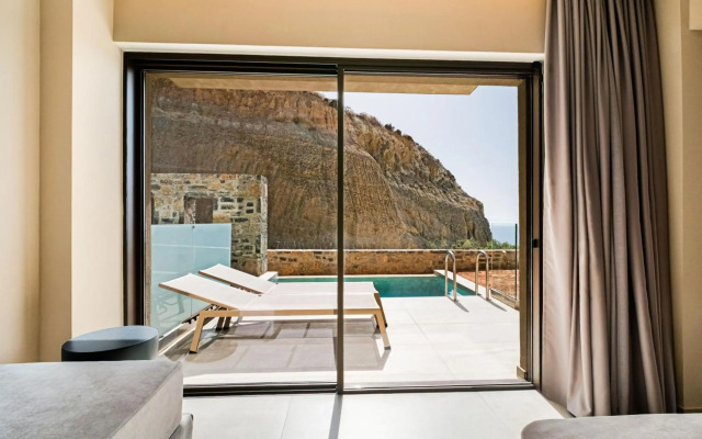 Harmony E Rock Hotel