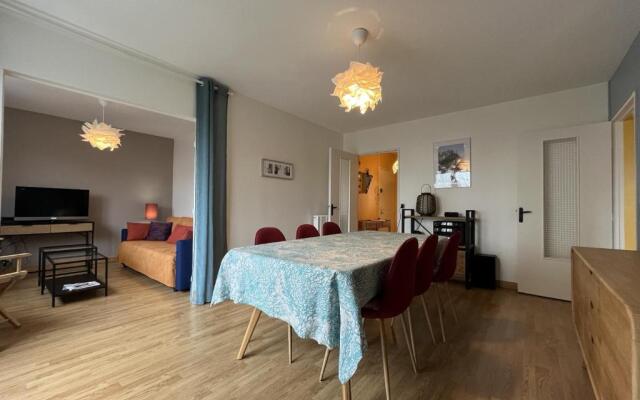 Bel appartement clair à 10mn du port à pied
