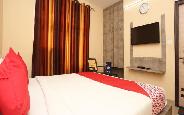 OYO 9321 Adityam inn