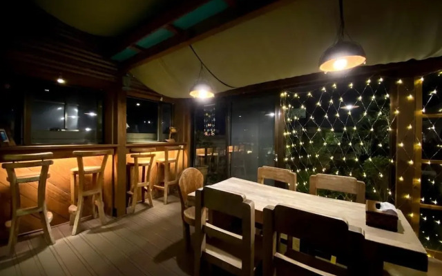 Ho Feng Private Hotel