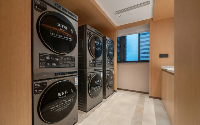 Hilton Garden Inn Shenzhen Luohu Port – Guest Rooms – Shenzhen