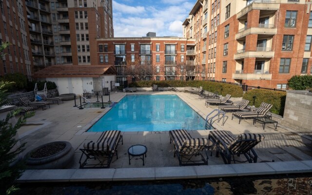 Heaven on Baltimore Harborfront Fully Furnished Apartments