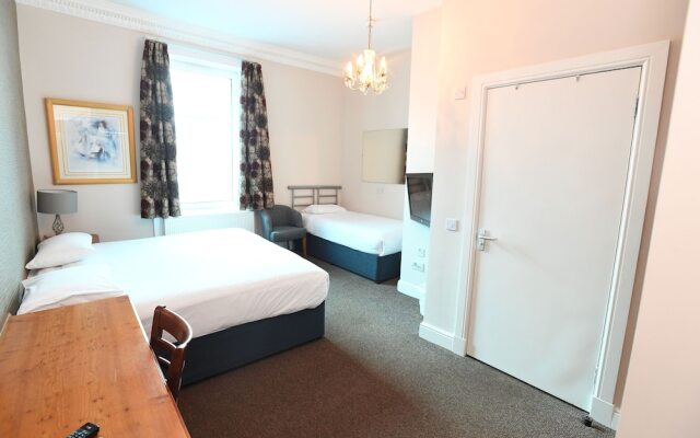 Rooms at the Royal