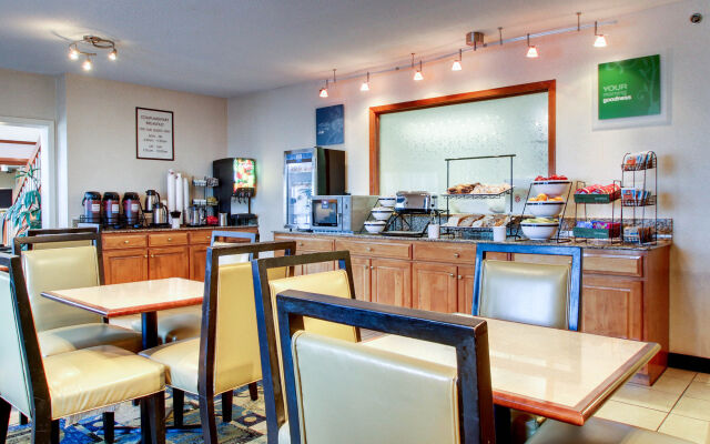 Comfort Inn Meridian - Bonita Lakes