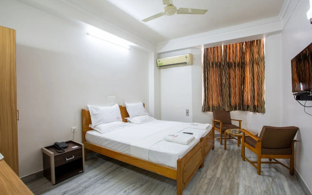 Sri Aarvee Hotels