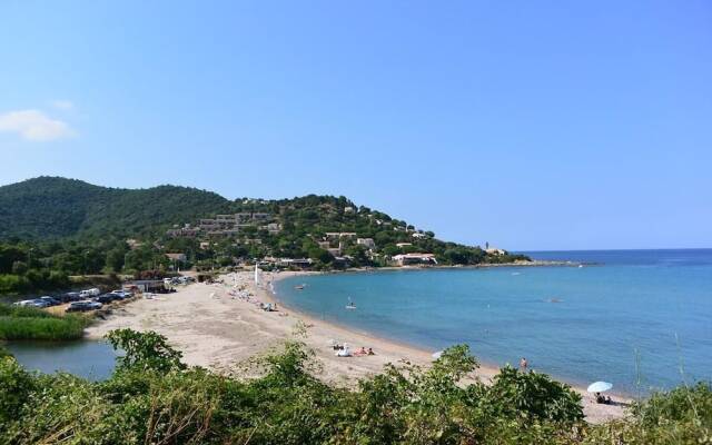 CARLOTTA- AT SEA Apartment 3