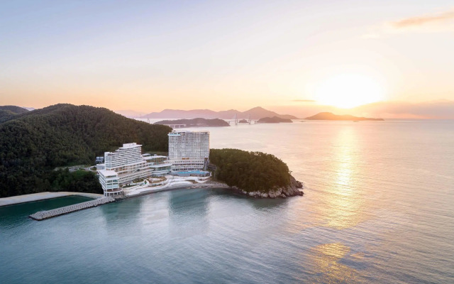 Hanwha Resort Geoje Belvedere