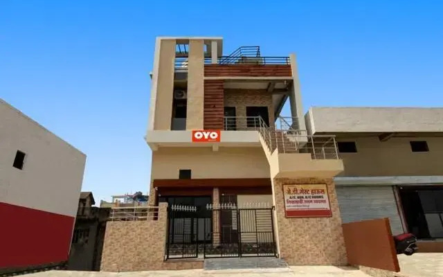 OYO Flagship J D Guest House