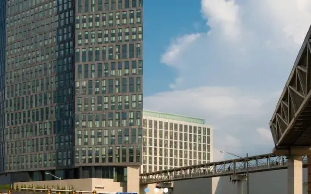 National at Tysons Center