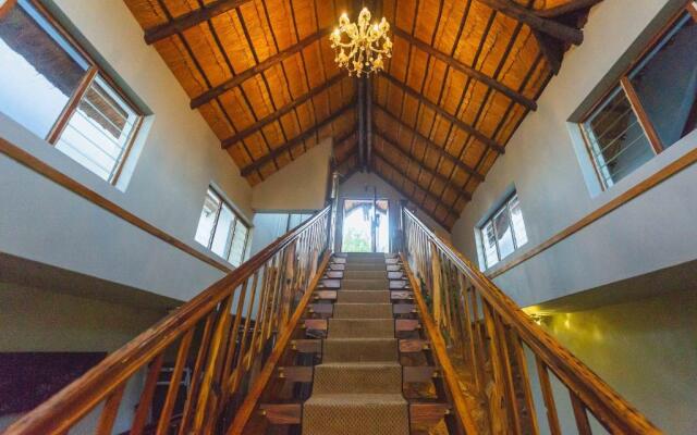 Coral Tree Inn