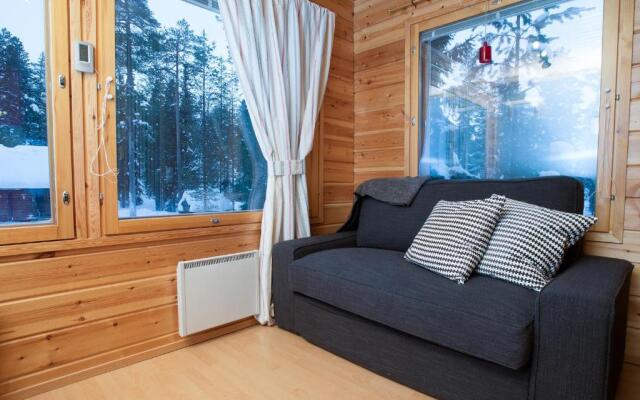 Pyhäkoti Holiday Home