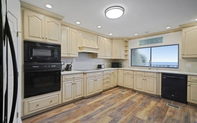 Beach Funatics by Five Star Properties