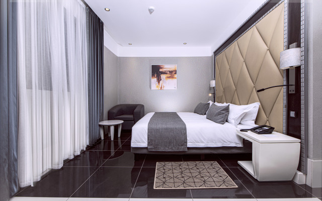 Krystal Palace Douala