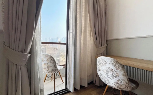 Hotel Emerald Suites & Banquet