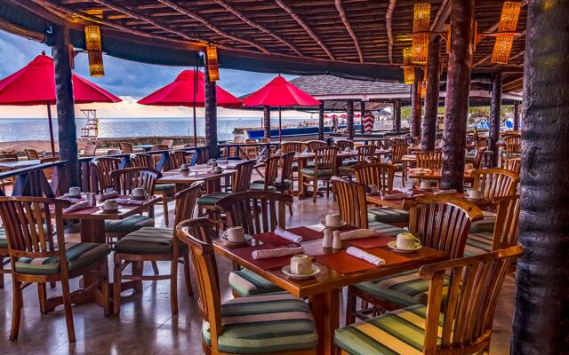 Decameron Club Caribbean Runaway Bay, Ramada All-Inclusive Resort