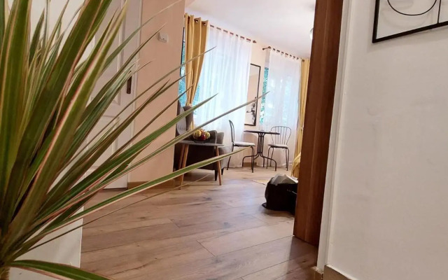 Laroka House Cosy Studio Universitate