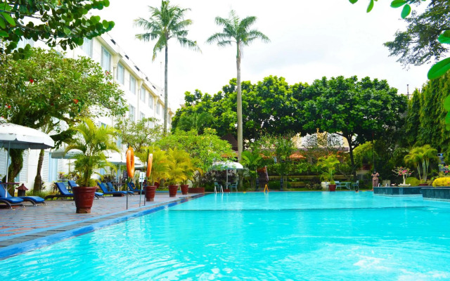 Hotel New Saphir Yogyakarta