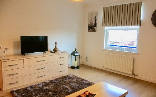 Riverside Gardens Apartment
