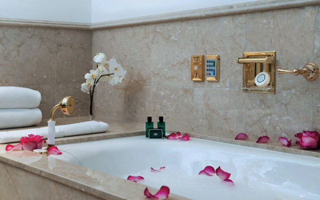 Alvear Art Hotel