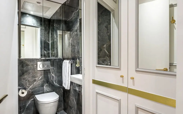Merveil-Luxury Suite-Louvre-Sebastopol I